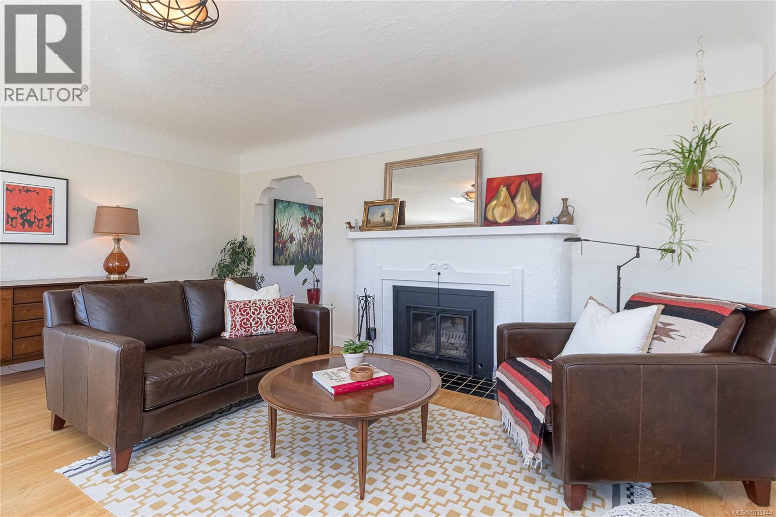 2551 Florence St, Oak Bay, British Columbia  V8R 5E7 - Photo 3 - 1032444