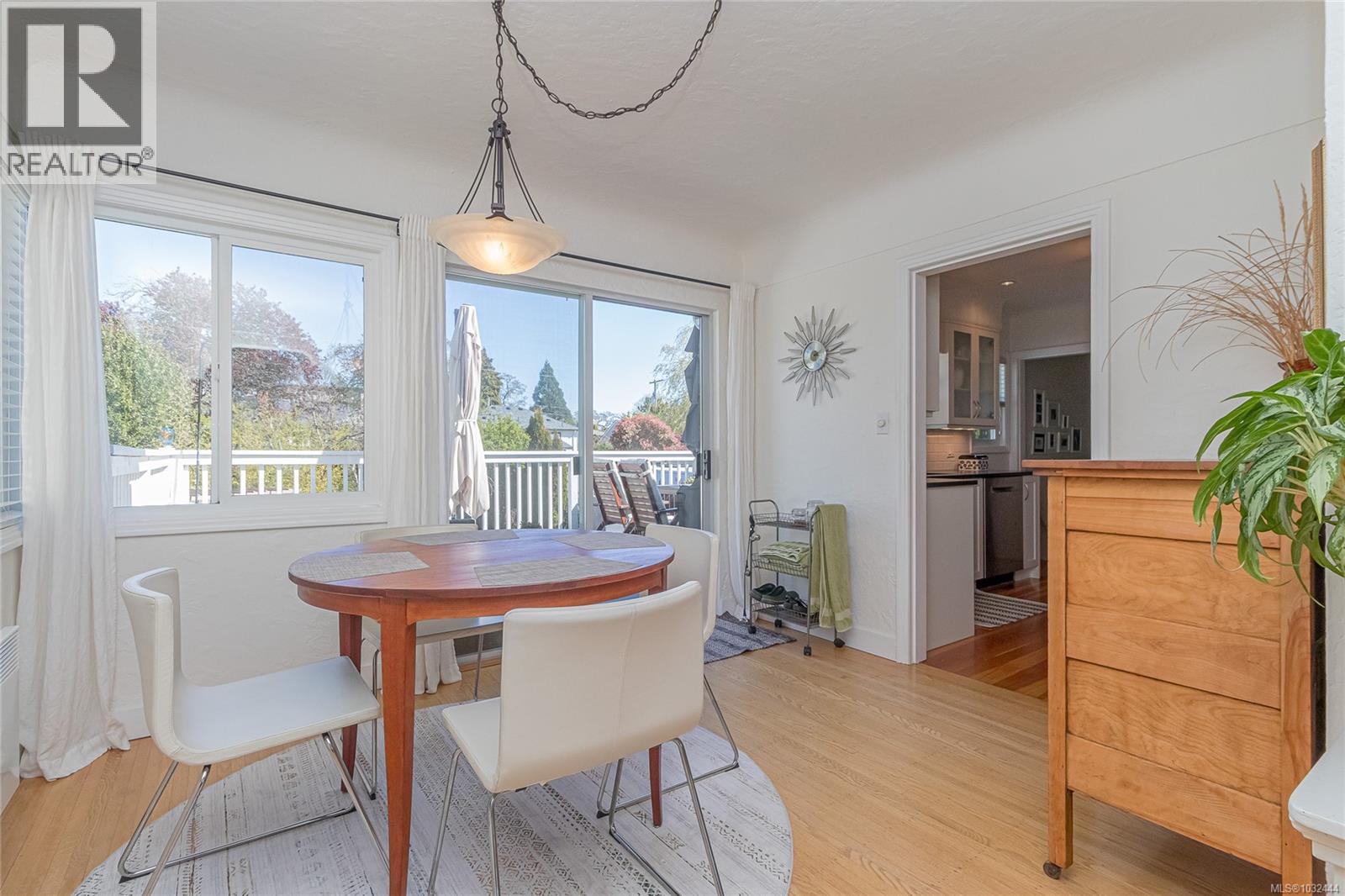 2551 Florence St, Oak Bay, British Columbia  V8R 5E7 - Photo 6 - 1032444