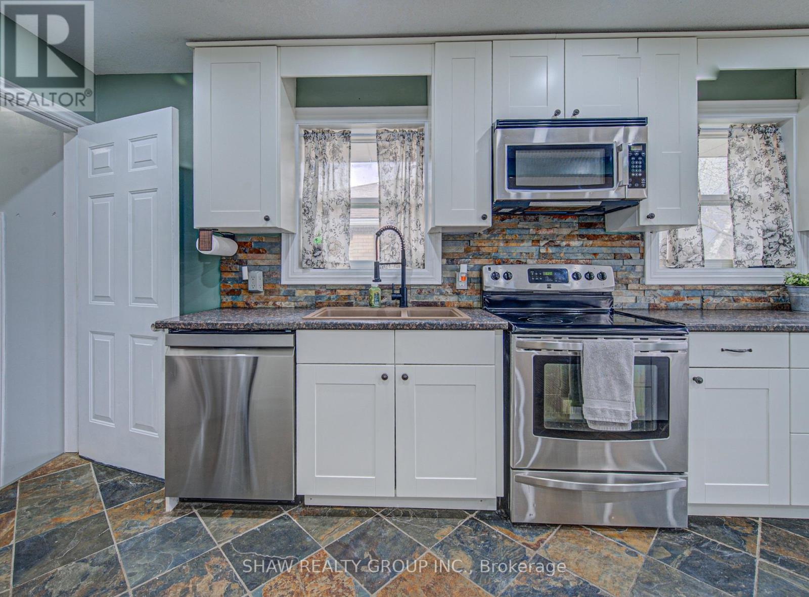 32 Ravine Drive, Cambridge, Ontario  N1R 2W7 - Photo 12 - X13021054