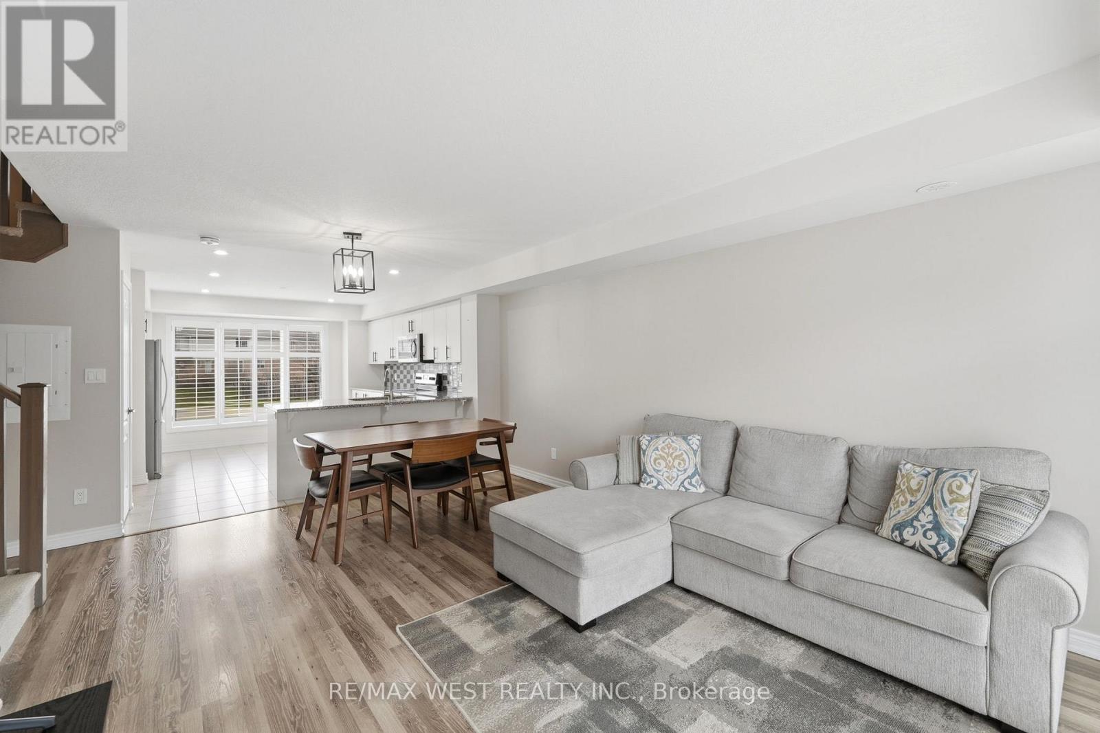 156 - 156 Watson Parkway N, Guelph, Ontario  N1E 0P6 - Photo 5 - X13021074