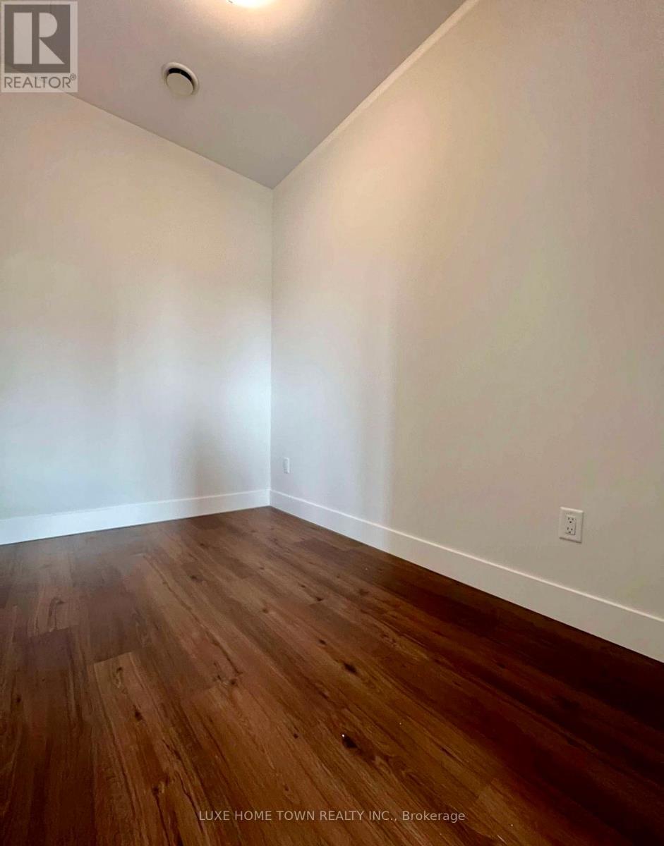 606 - 1000 Lackner Place, Kitchener, Ontario  N2A 0L9 - Photo 5 - X13021094