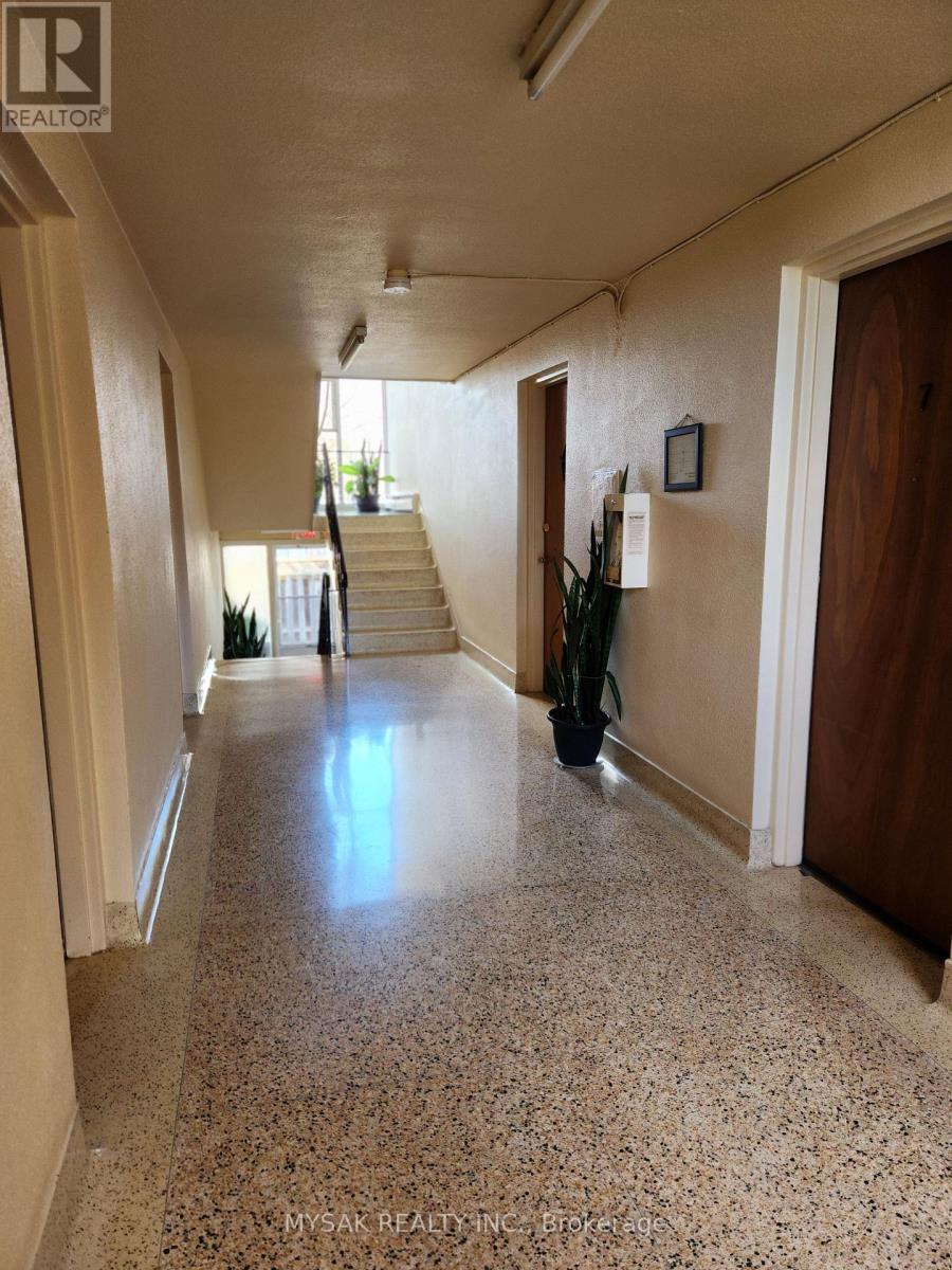 4391 Jackson Street, Lincoln, Ontario  L3J 0M8 - Photo 15 - X13021150