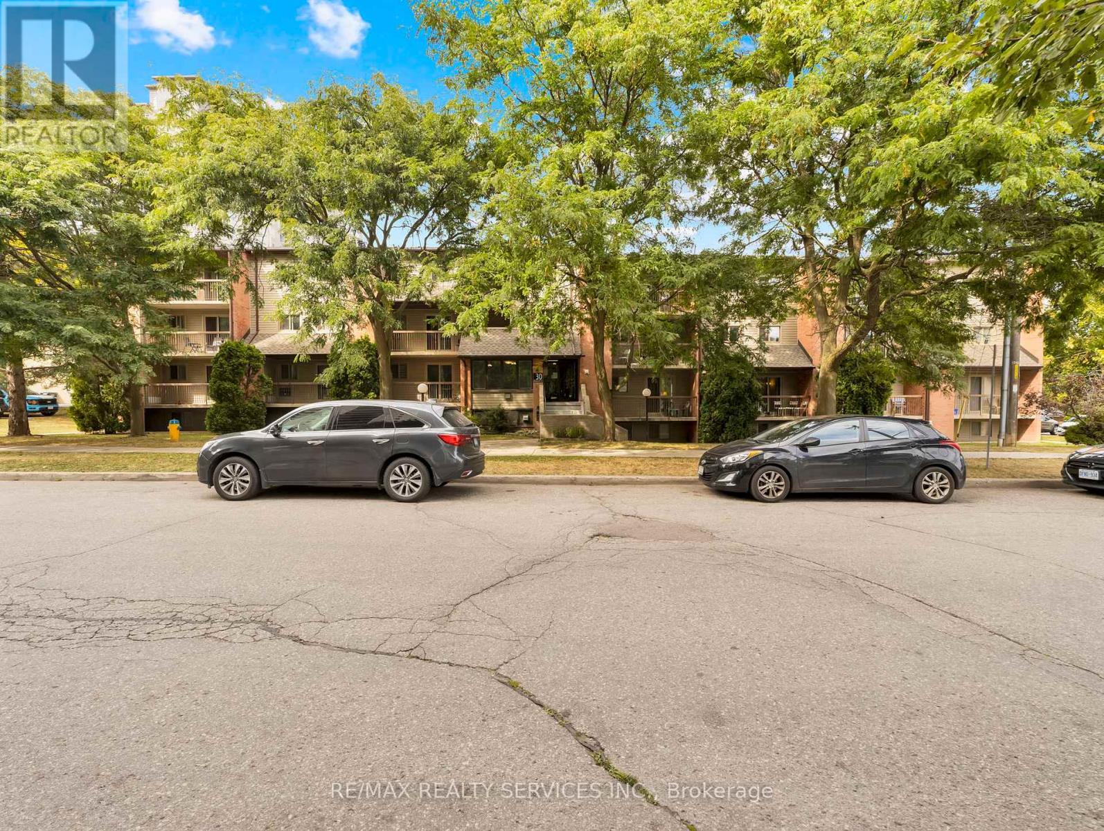 103 - 30 Hickory Street E, Waterloo, Ontario  N2J 4L4 - Photo 3 - X13021156