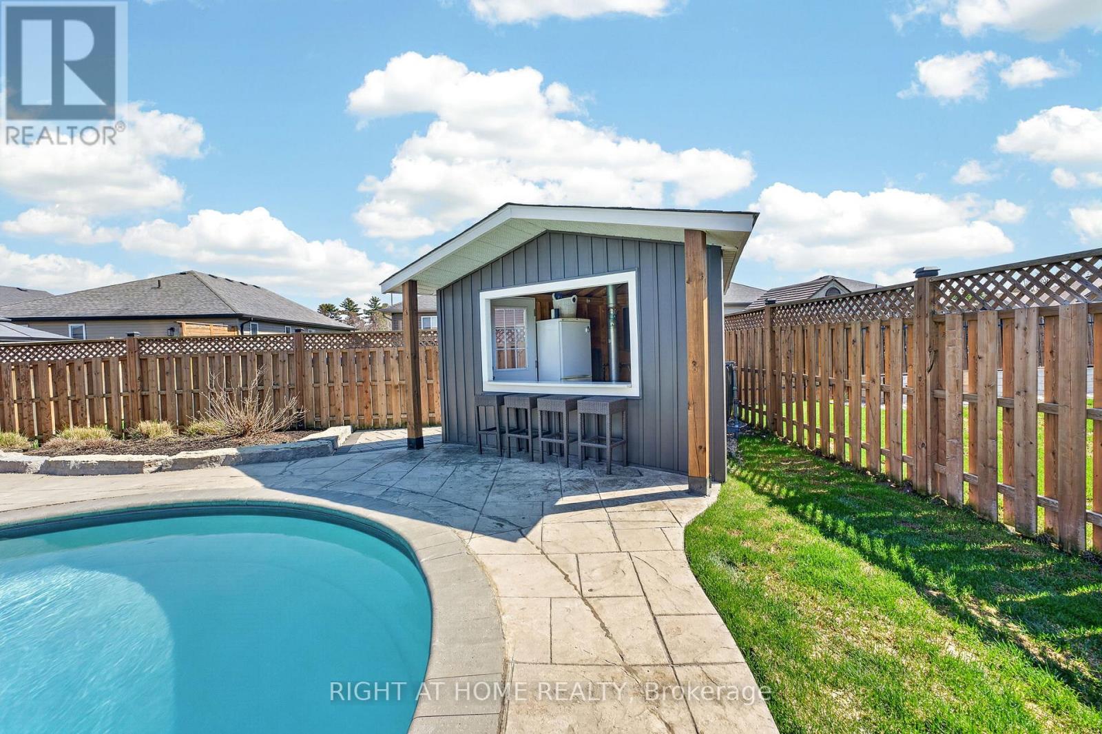 27 Woodburn Drive, Quinte West, Ontario  K8V 0E1 - Photo 32 - X13021182