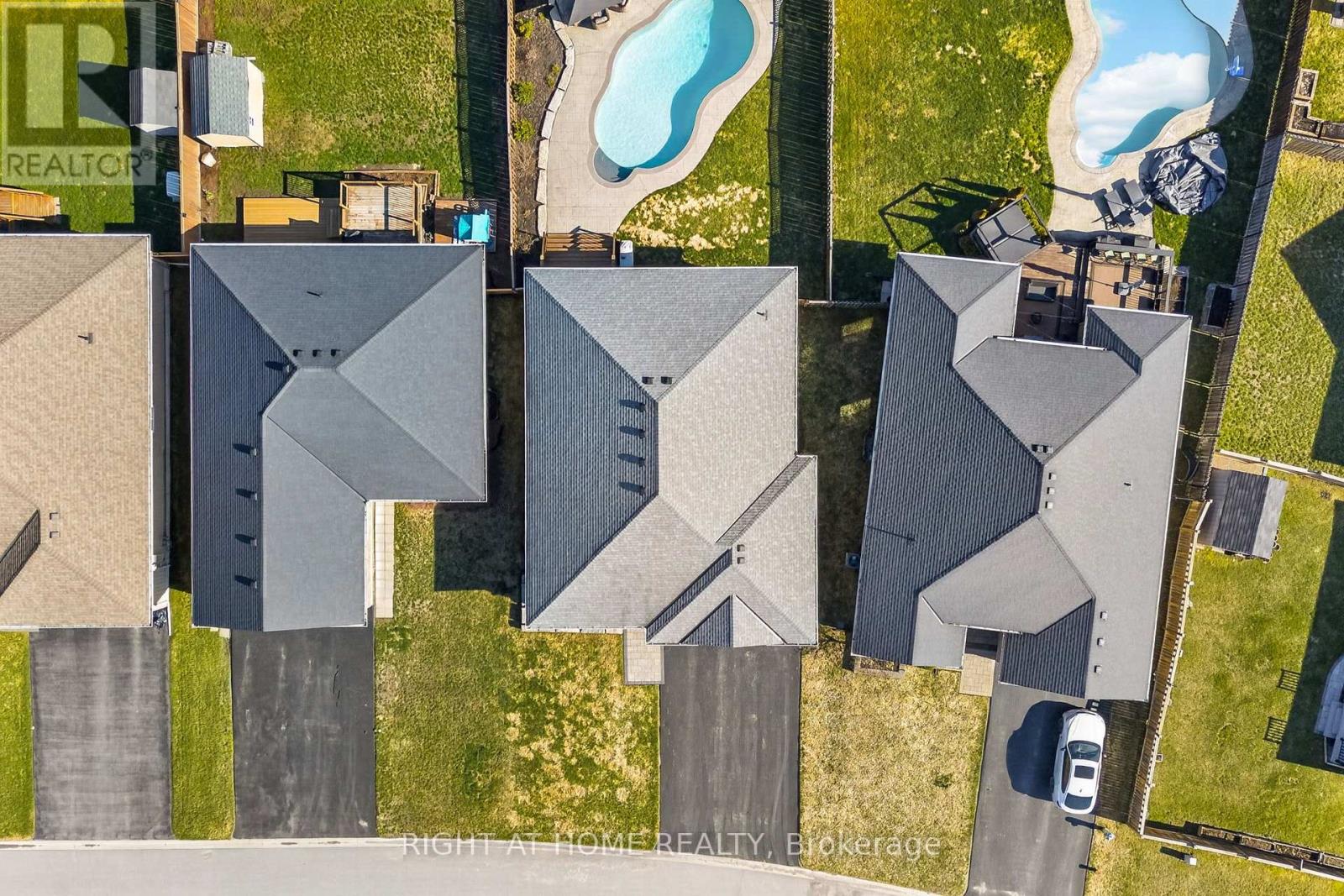 27 Woodburn Drive, Quinte West, Ontario  K8V 0E1 - Photo 36 - X13021182