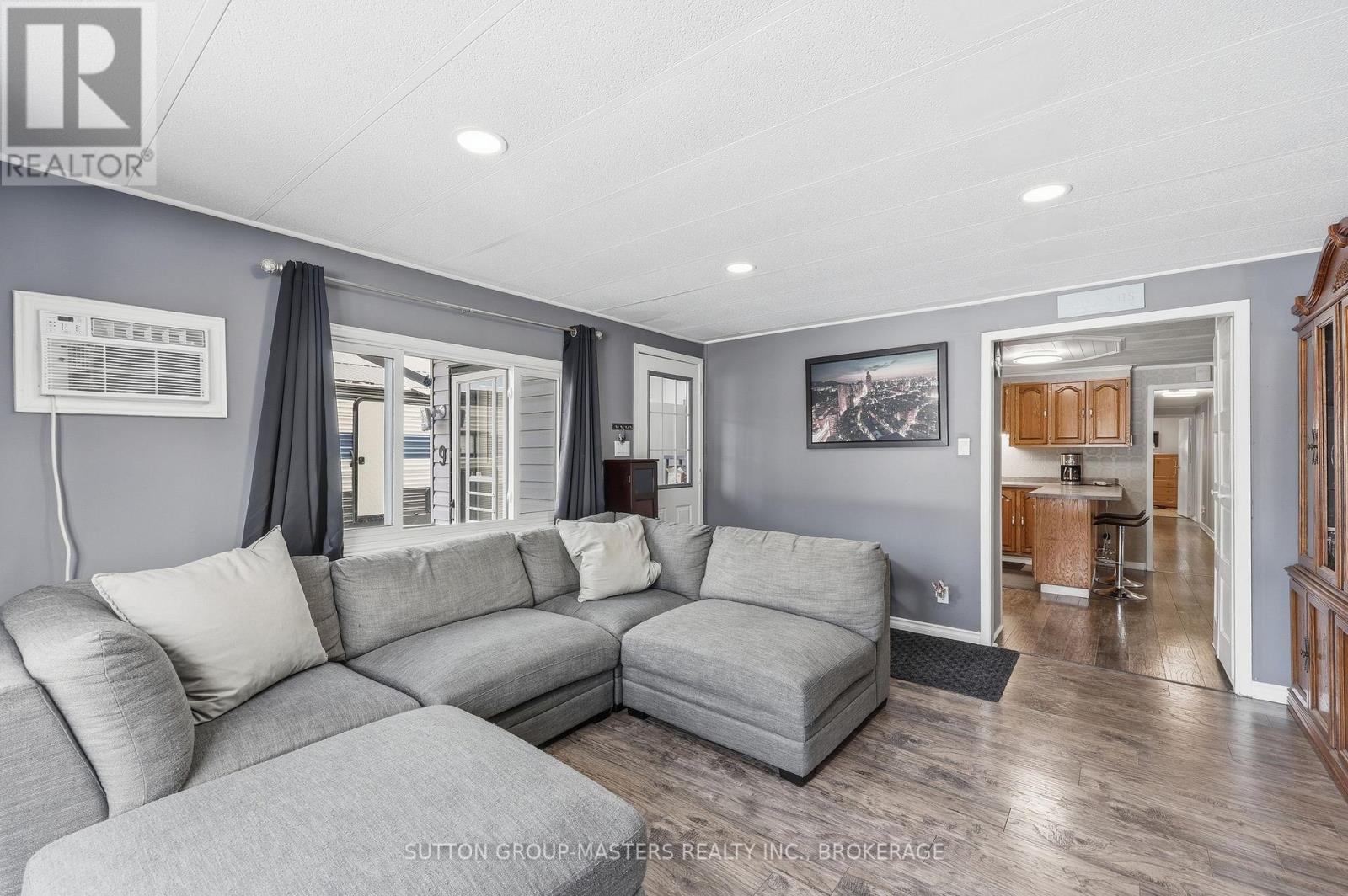 9 Patterson Boulevard, Rideau Lakes, Ontario  K0G 1E0 - Photo 6 - X12927384