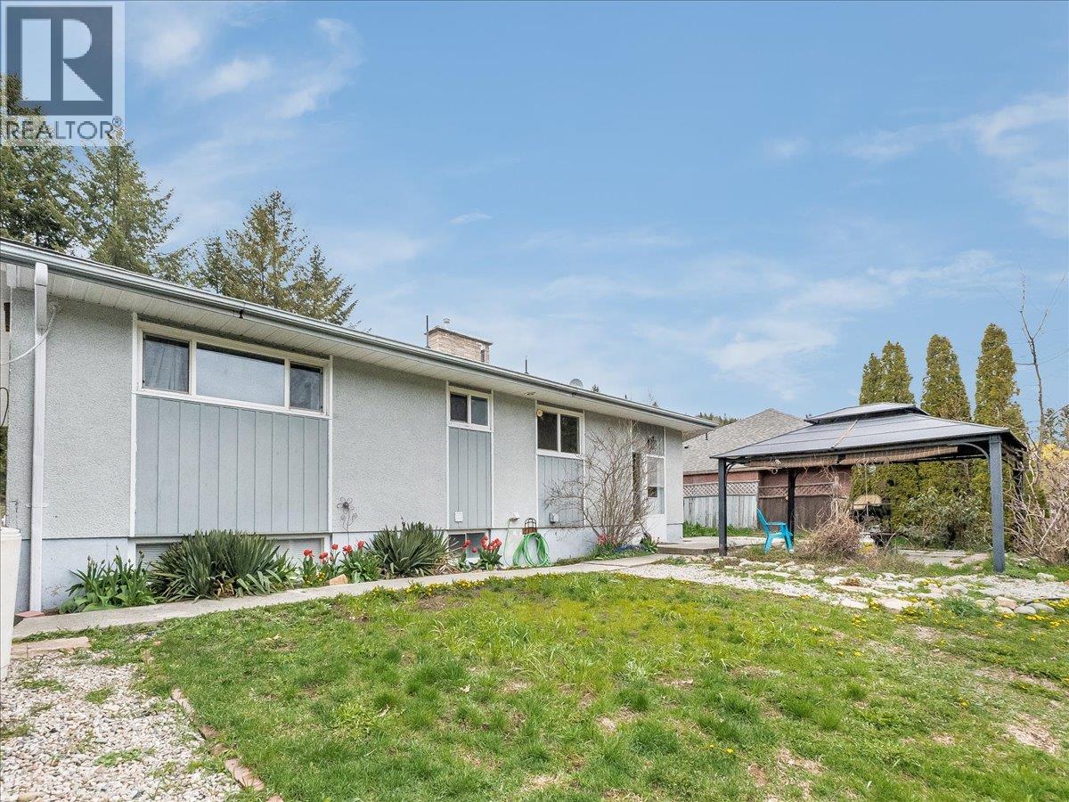 1500 3b Hwy, Fruitvale, British Columbia  V0G 1L1 - Photo 50 - 10384129