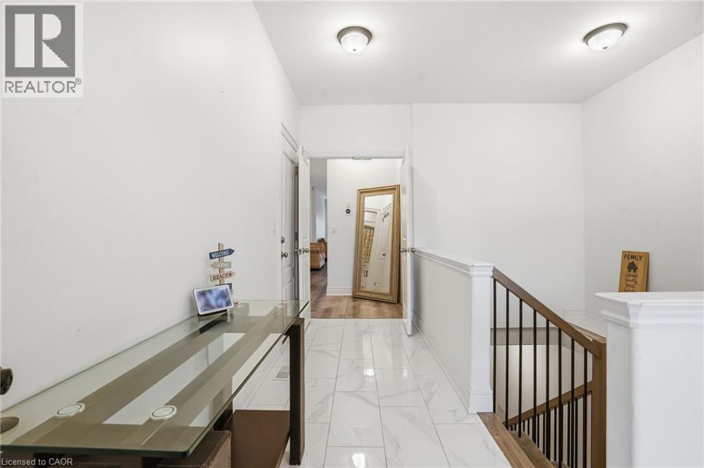 1049 Kettle Court Unit# Main, Fort Erie, Ontario  L2A 1H3 - Photo 3 - 40822555