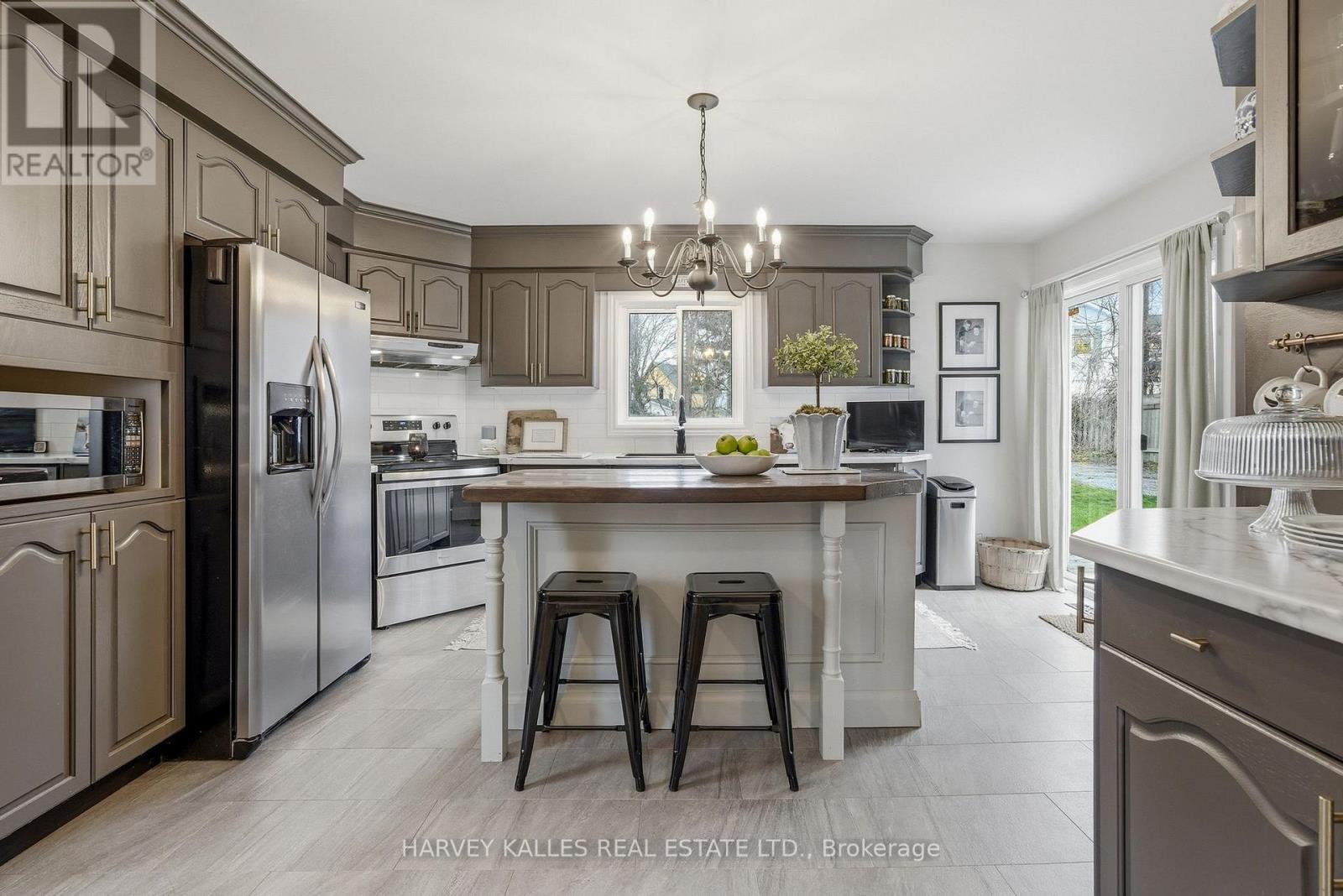 264 Main Street, Prince Edward County, Ontario  K0K 1G0 - Photo 15 - X13021222