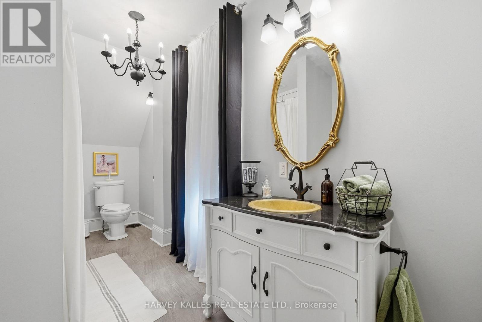 264 Main Street, Prince Edward County, Ontario  K0K 1G0 - Photo 30 - X13021222