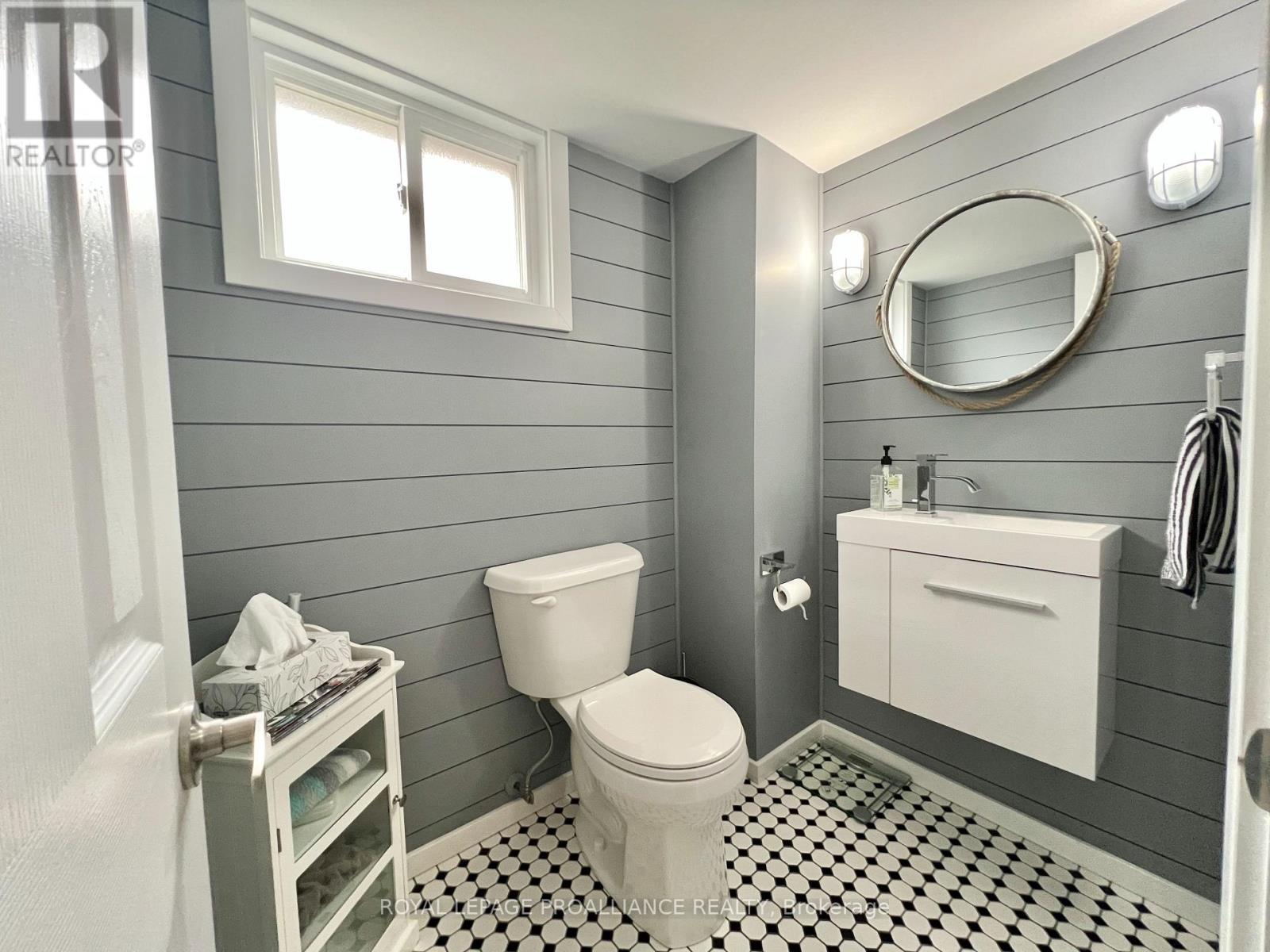 11 Stavebank Road, Belleville, Ontario  K8P 2N7 - Photo 18 - X13021346