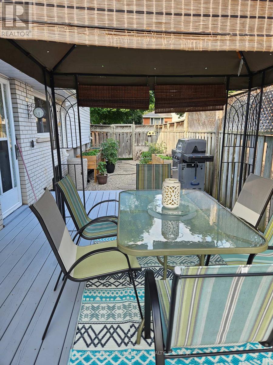 11 Stavebank Road, Belleville, Ontario  K8P 2N7 - Photo 19 - X13021346