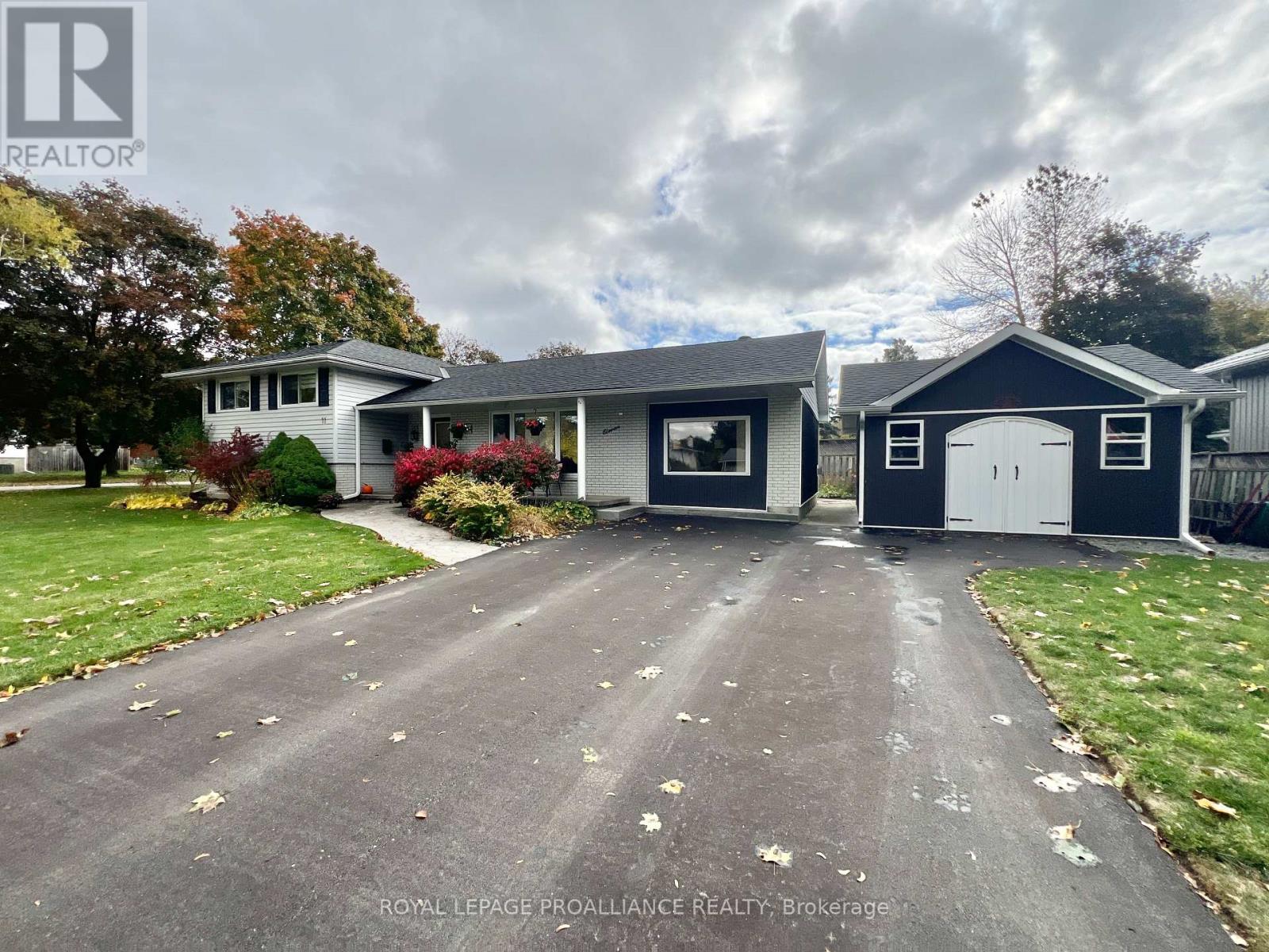 11 Stavebank Road, Belleville, Ontario  K8P 2N7 - Photo 24 - X13021346