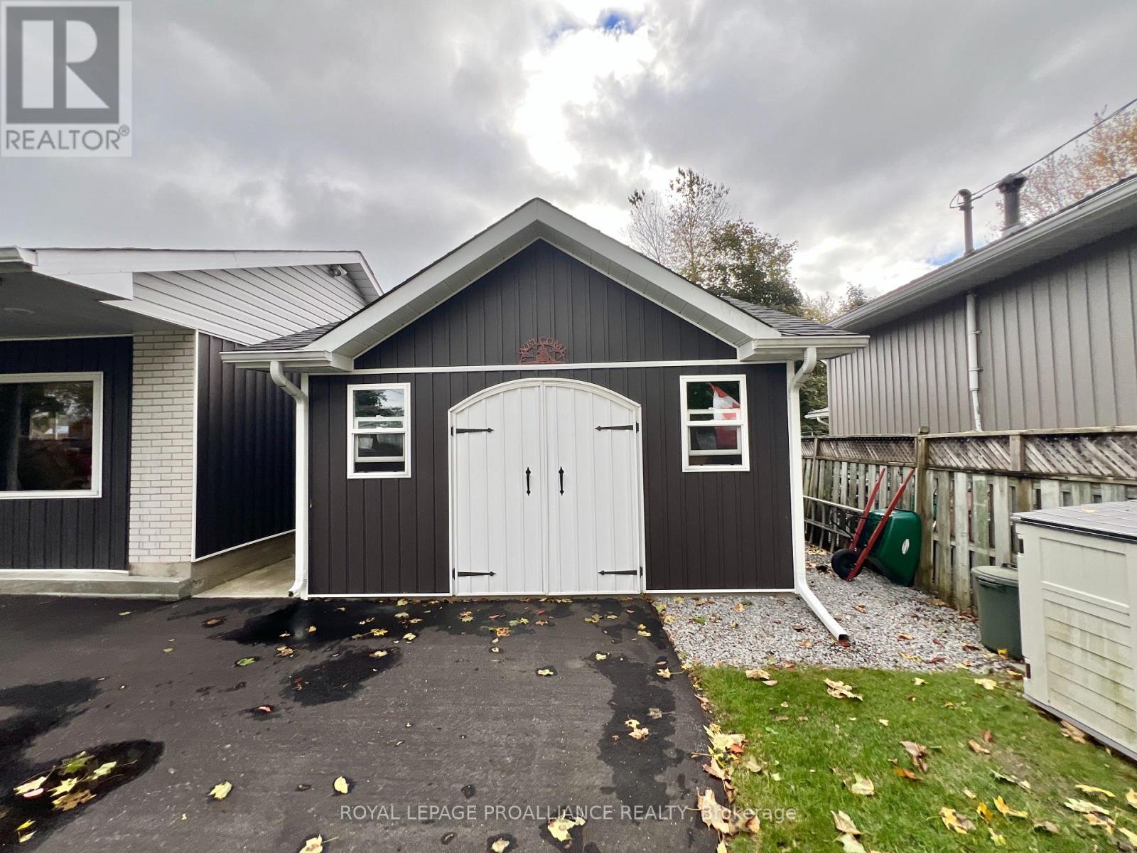 11 Stavebank Road, Belleville, Ontario  K8P 2N7 - Photo 25 - X13021346