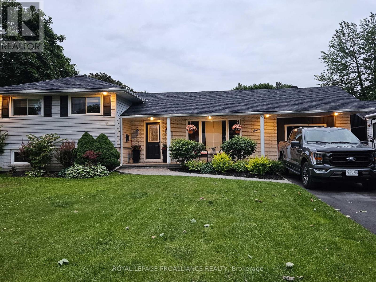 11 Stavebank Road, Belleville, Ontario  K8P 2N7 - Photo 26 - X13021346