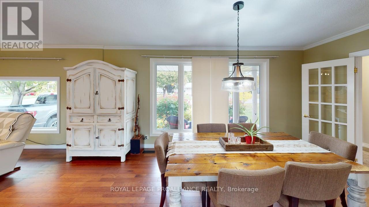 11 Stavebank Road, Belleville, Ontario  K8P 2N7 - Photo 4 - X13021346