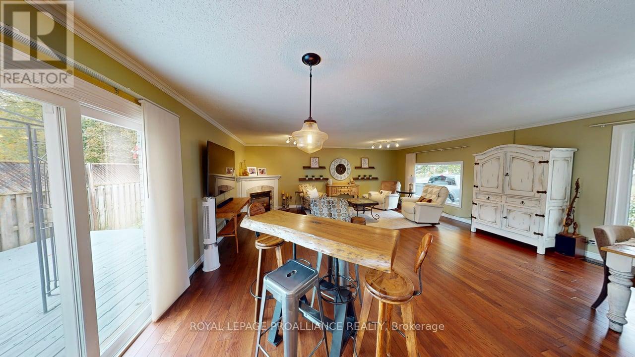 11 Stavebank Road, Belleville, Ontario  K8P 2N7 - Photo 6 - X13021346