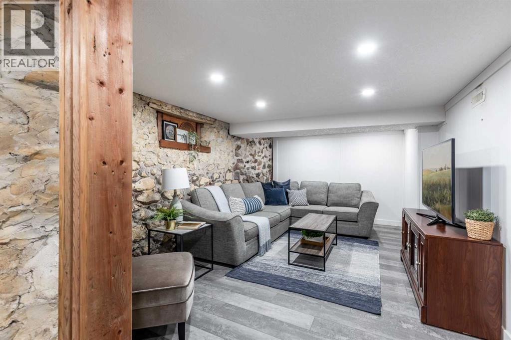 176 1 Street SW, Medicine Hat, Alberta  T1A 3Y9 - Photo 40 - A2282338