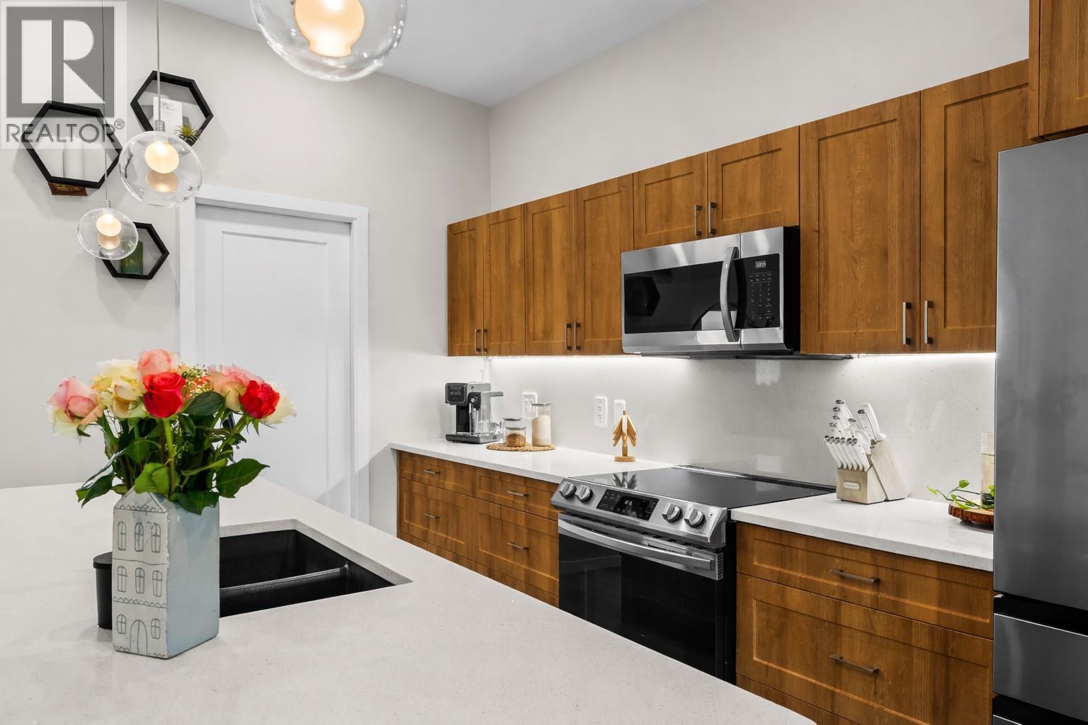 8900 Jim Bailey Road Unit# 31, Kelowna, British Columbia  V4V 0B5 - Photo 8 - 10374158