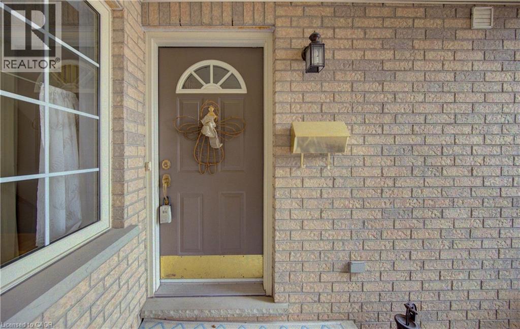 20 Forrest Avenue W Unit# 10, New Hamburg, Ontario  N3A 1Y2 - Photo 2 - 40813431