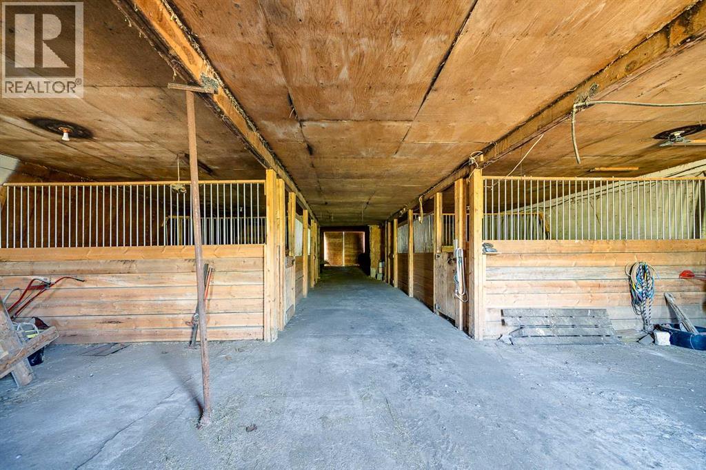 37533 Range Road 241, Rural Red Deer County, Alberta  T0M 0V0 - Photo 33 - A2300935