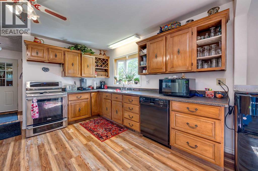 37533 Range Road 241, Rural Red Deer County, Alberta  T0M 0V0 - Photo 11 - A2300935