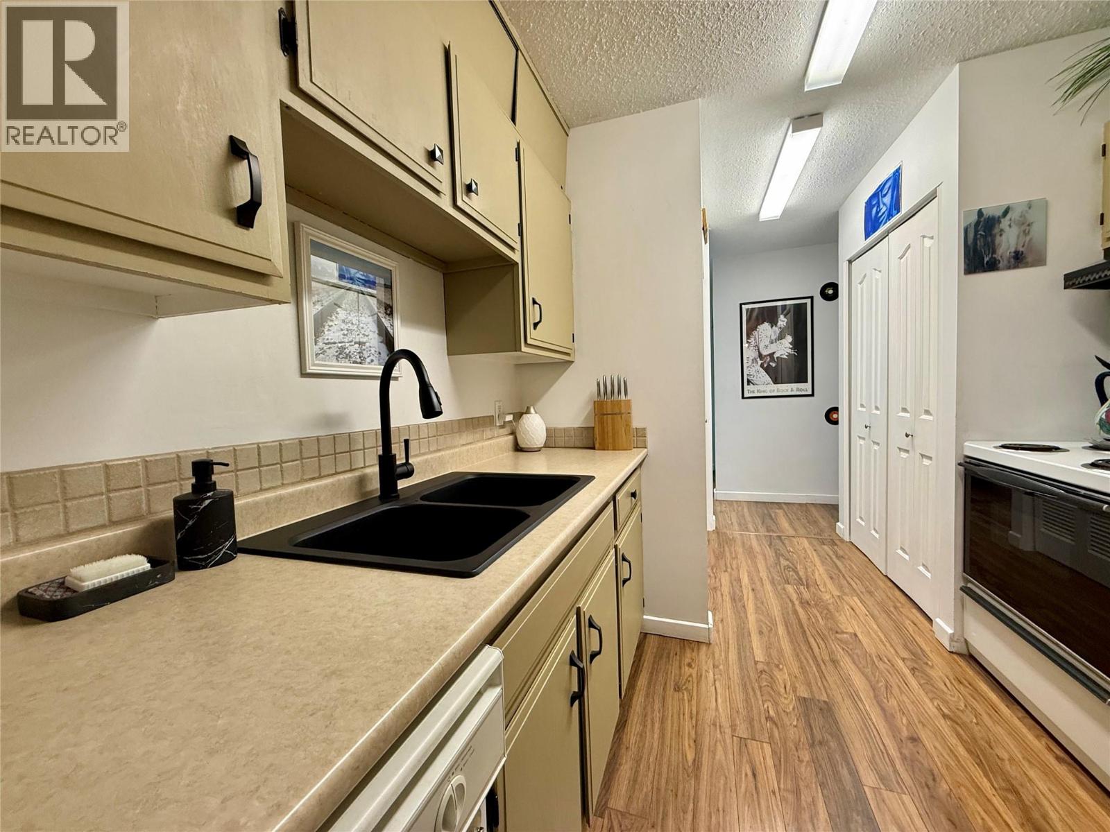 1665 Ufton Court Unit# 218, Kelowna, British Columbia  V1Y 8G7 - Photo 7 - 10377839