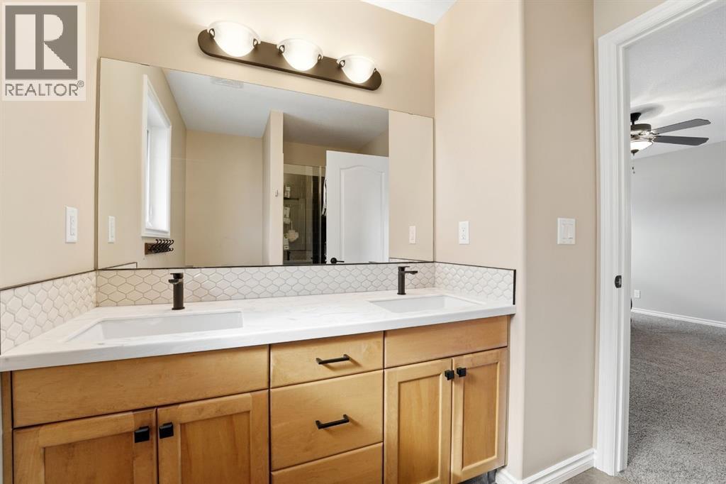 152 Vincent Close, Red Deer, Alberta  T4R 0H8 - Photo 17 - A2303181