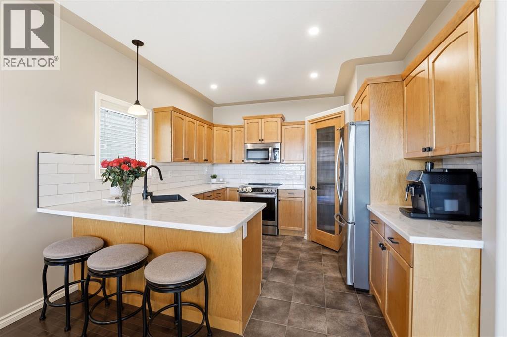 152 Vincent Close, Red Deer, Alberta  T4R 0H8 - Photo 6 - A2303181