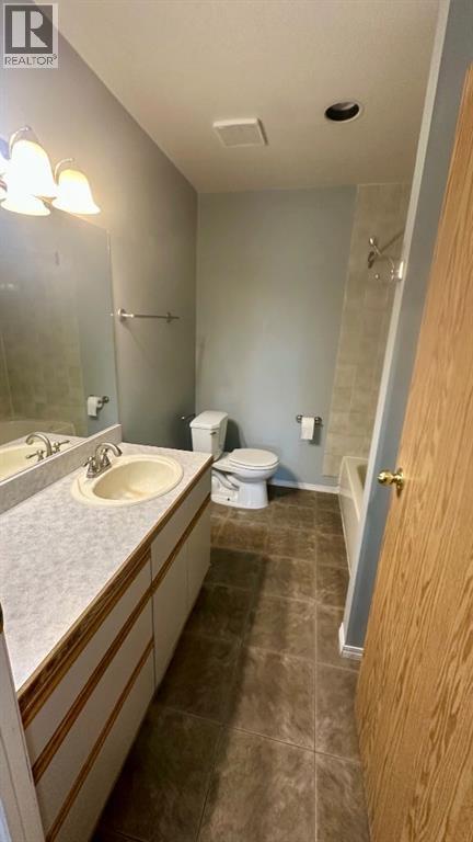 8, 6203 Bowness Road Nw, Calgary, Alberta  T3B 0E2 - Photo 11 - A2296202