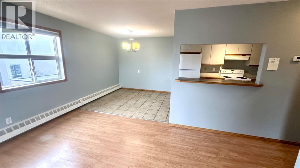 8, 6203 Bowness Road Nw, Calgary, Alberta  T3B 0E2 - Photo 4 - A2296202