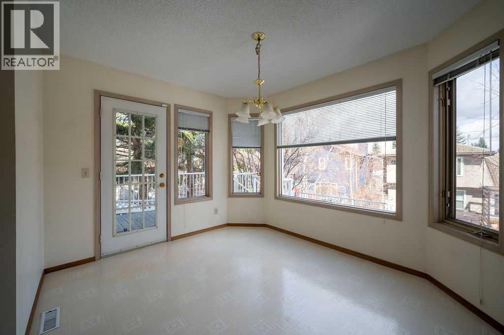 207 Shawnee Mews Sw, Calgary, Alberta  T2Y 1W4 - Photo 15 - A2299230