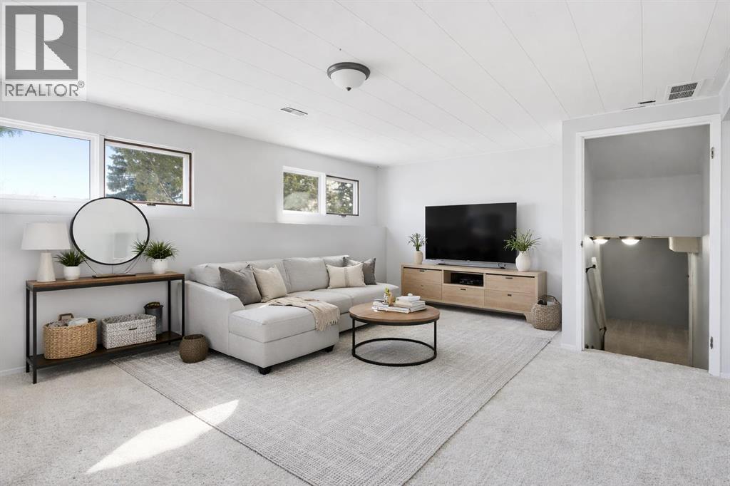 107 Nottingham Road, Calgary, Alberta  T2K 5R2 - Photo 24 - A2301234