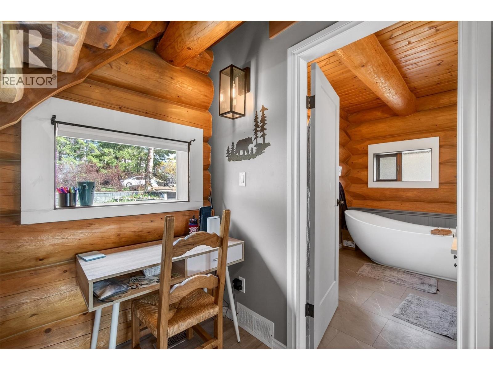 2403 Mount Tuam Crescent, Sorrento, British Columbia  V0E 2W2 - Photo 18 - 10383836