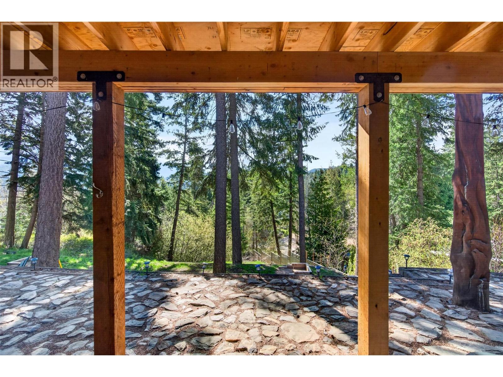 2403 Mount Tuam Crescent, Sorrento, British Columbia  V0E 2W2 - Photo 46 - 10383836