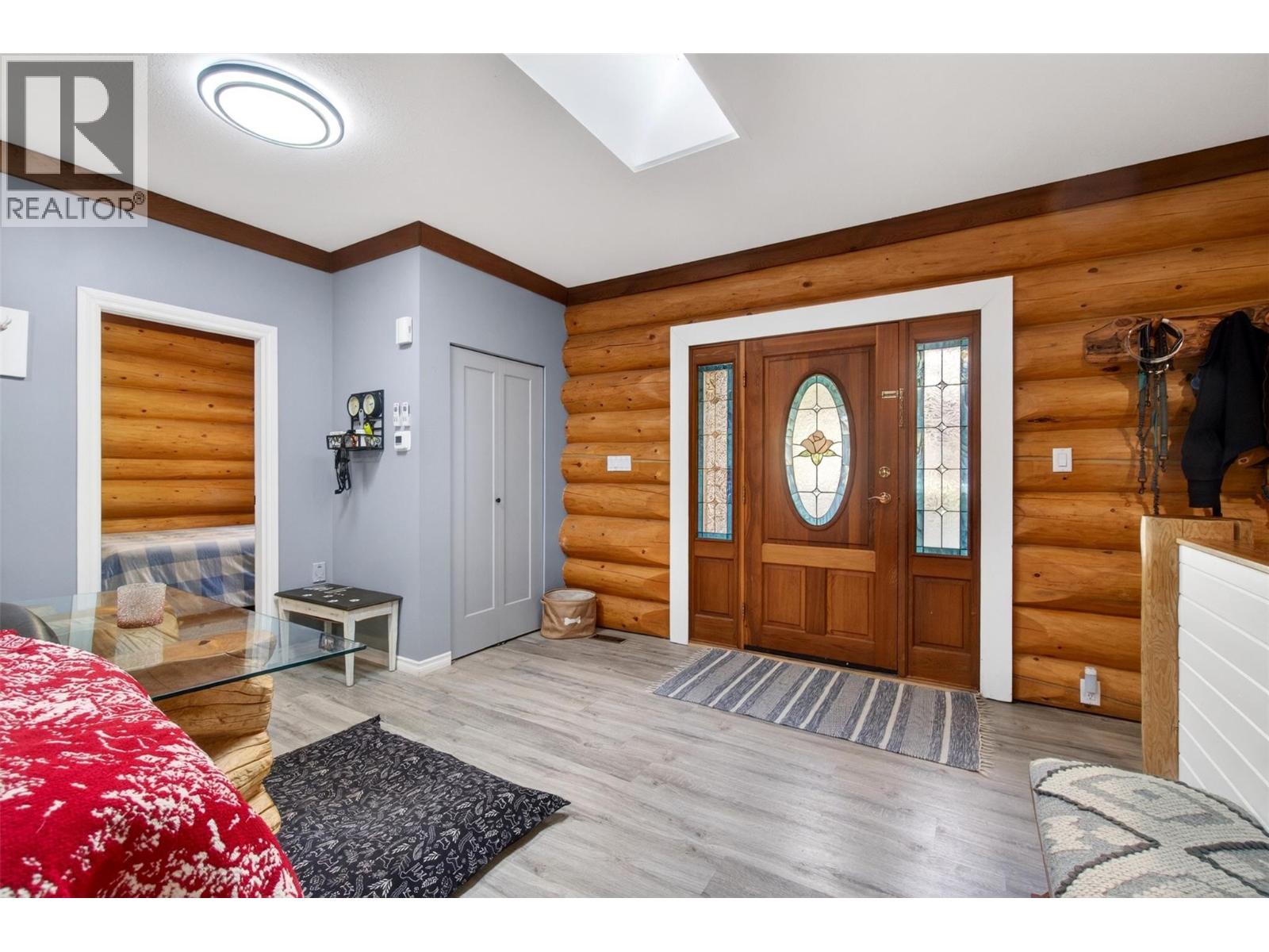 2403 Mount Tuam Crescent, Sorrento, British Columbia  V0E 2W2 - Photo 8 - 10383836