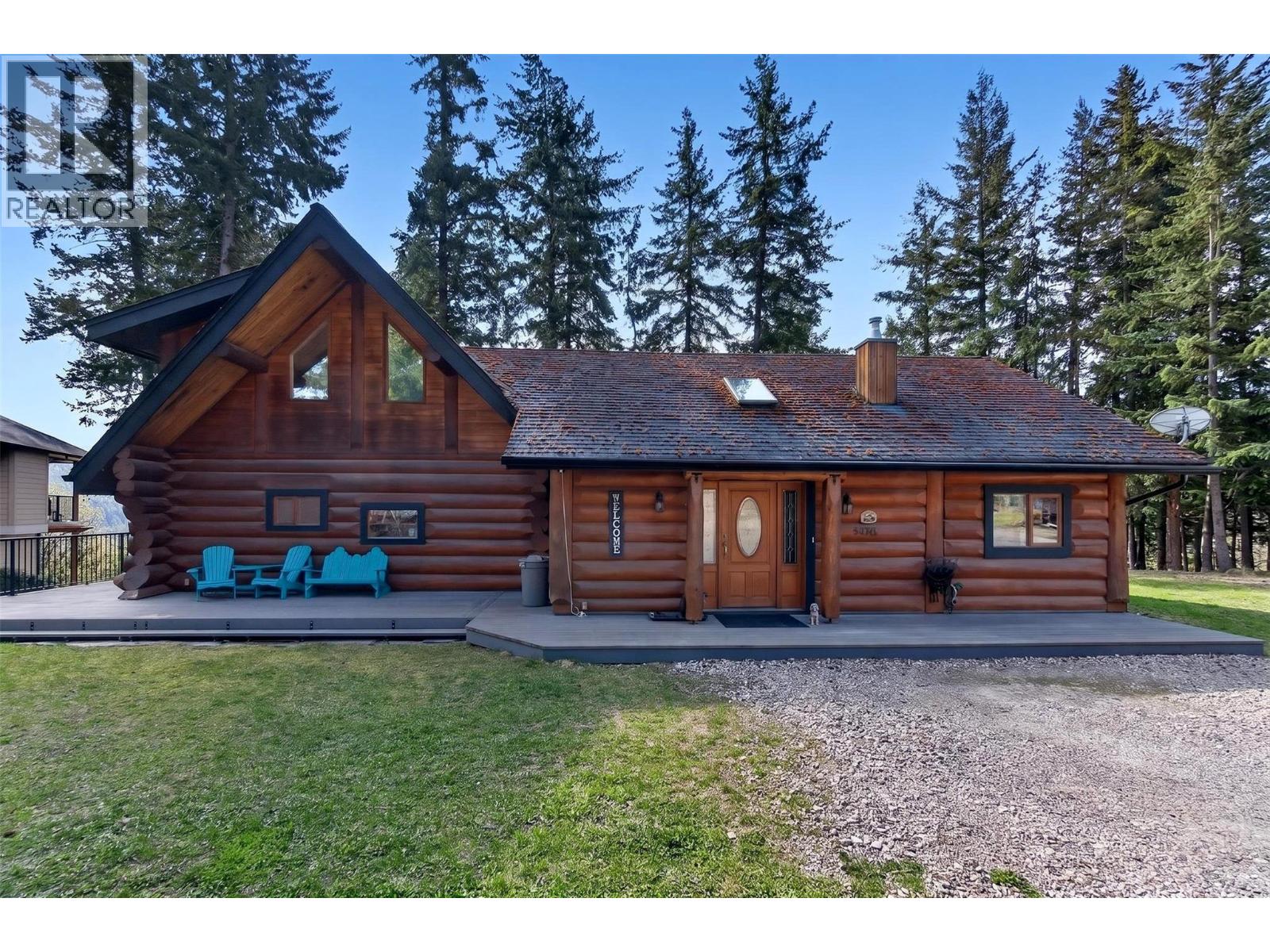 2403 Mount Tuam Crescent, Sorrento, British Columbia  V0E 2W2 - Photo 2 - 10383836