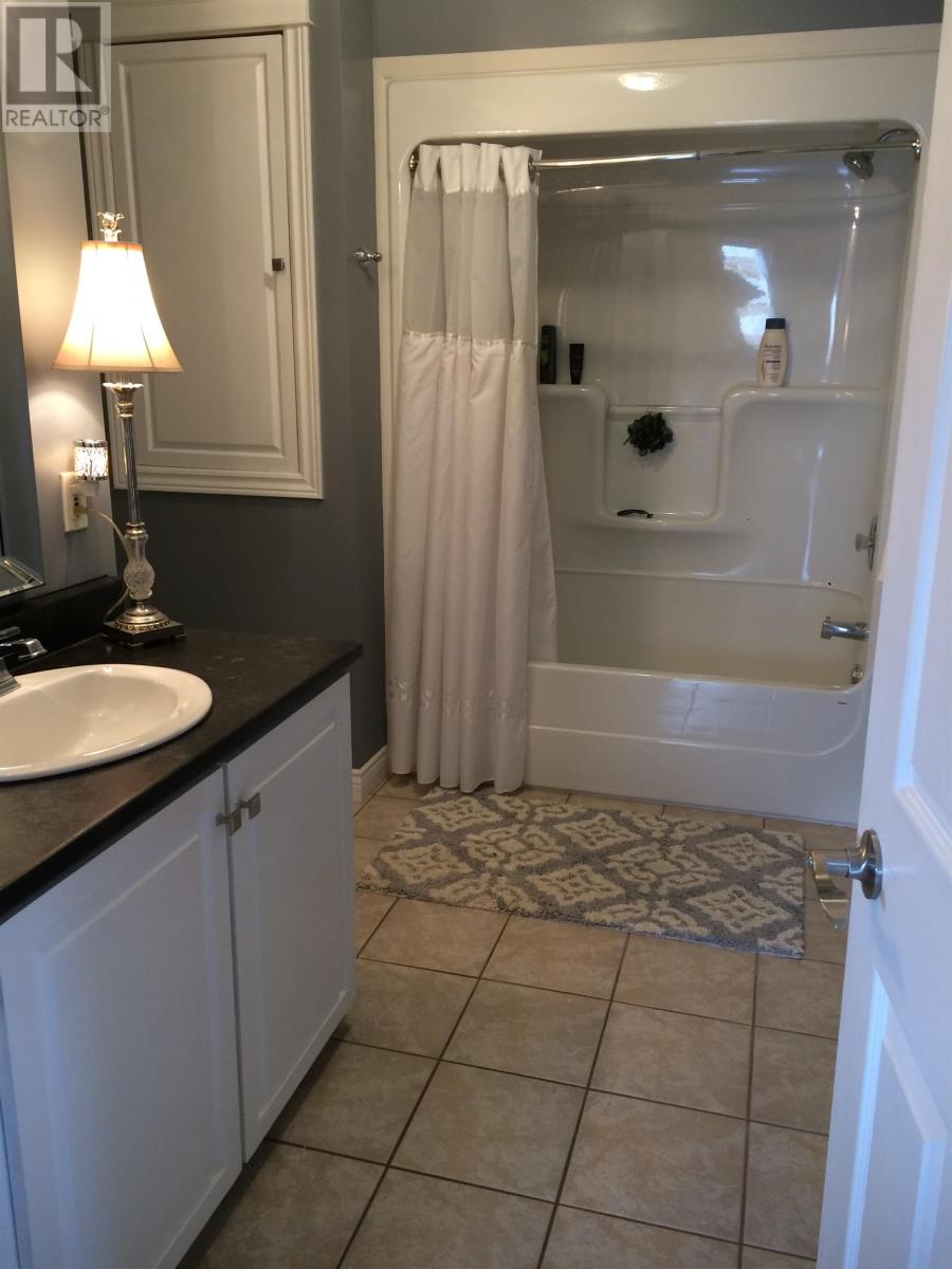 344 Shakespeare Drive, Stratford, Prince Edward Island  C1B 2W1 - Photo 12 - 202608016