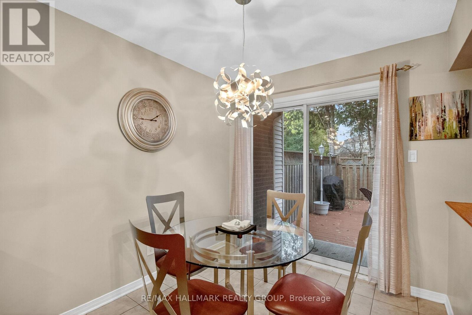 110 Hunter's Glen Crescent, Ottawa, Ontario  K1T 3R1 - Photo 13 - X13021228