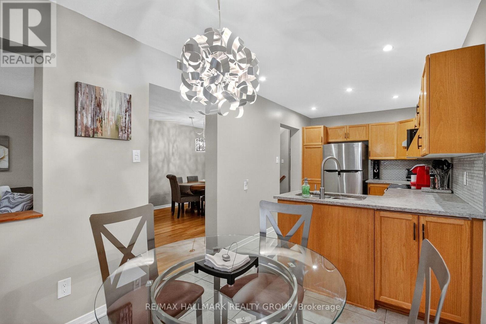 110 Hunter's Glen Crescent, Ottawa, Ontario  K1T 3R1 - Photo 14 - X13021228