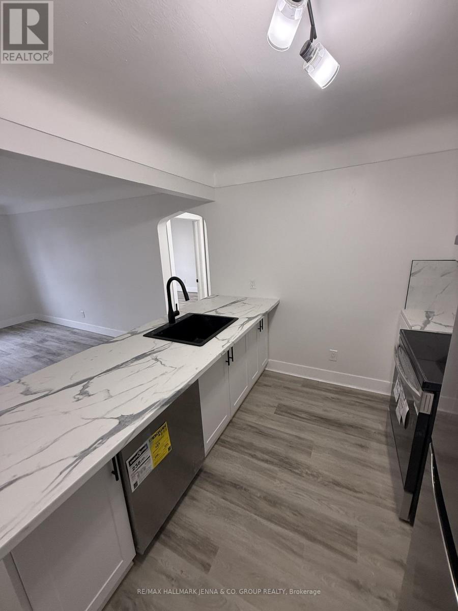 3 - 280 Blake Boulevard, Ottawa, Ontario  K1L 6L7 - Photo 8 - X13021248