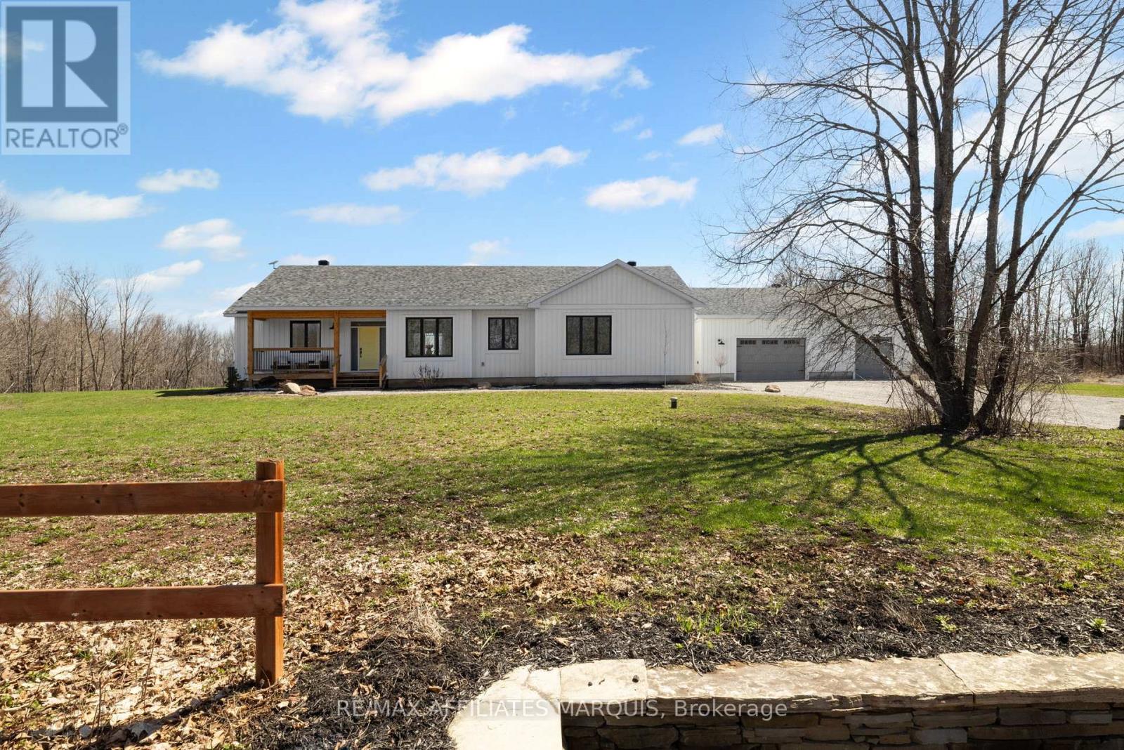 4421m Old Kingston Road, Rideau Lakes, Ontario  K0G 1V0 - Photo 2 - X13021382