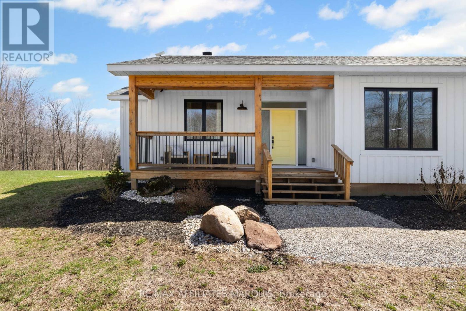 4421m Old Kingston Road, Rideau Lakes, Ontario  K0G 1V0 - Photo 3 - X13021382