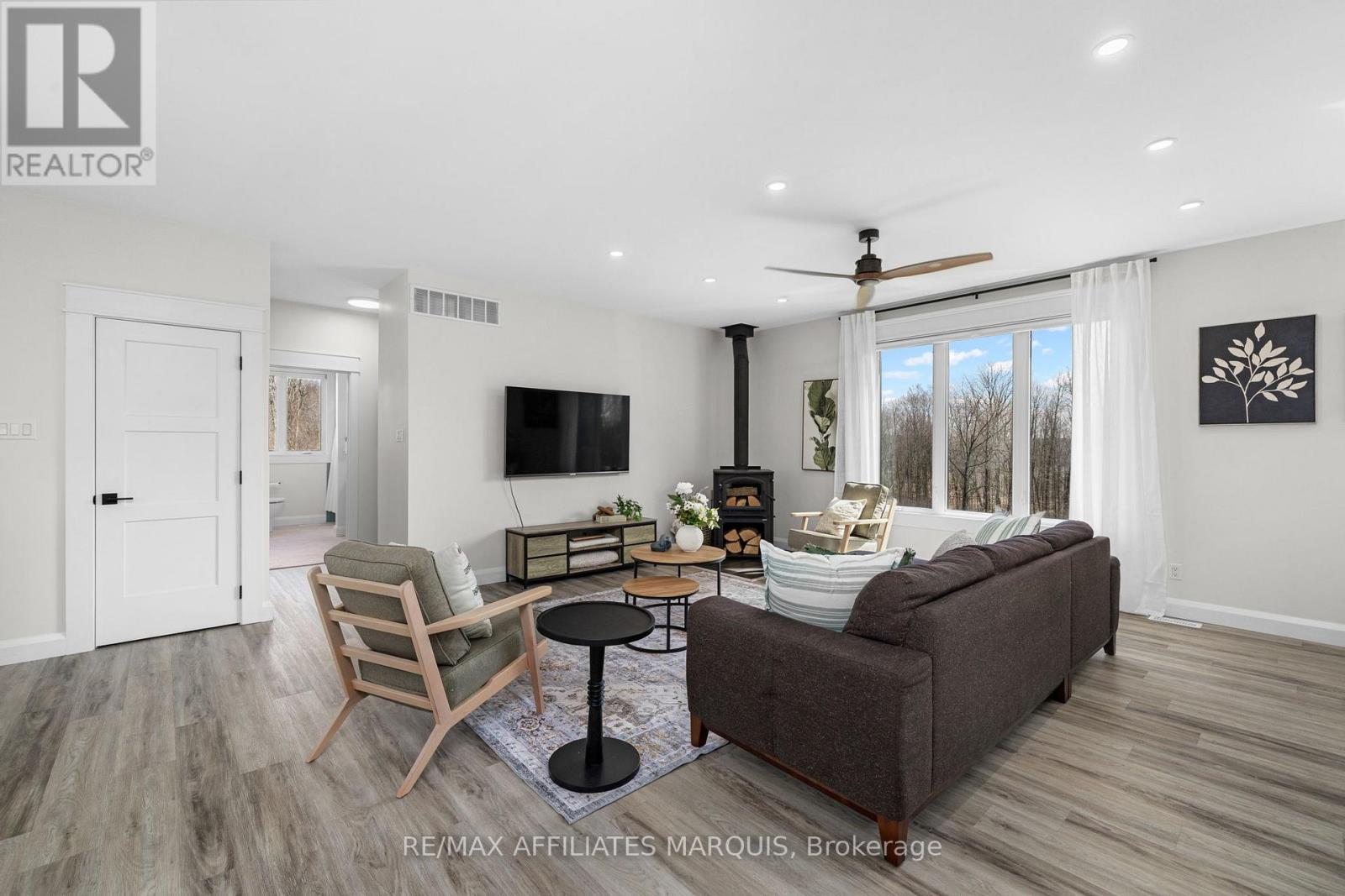 4421m Old Kingston Road, Rideau Lakes, Ontario  K0G 1V0 - Photo 8 - X13021382