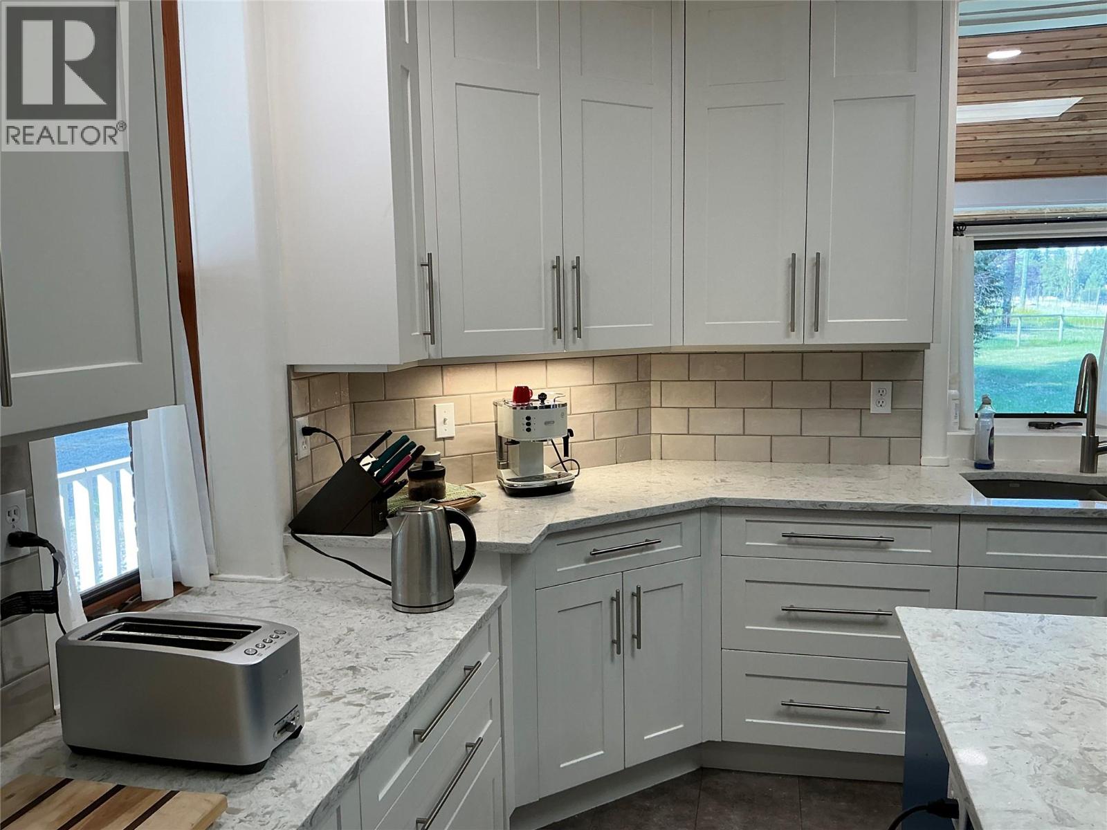 3450 Hardy Mountain Road, Grand Forks, British Columbia  V0H 1H2 - Photo 16 - 10361869