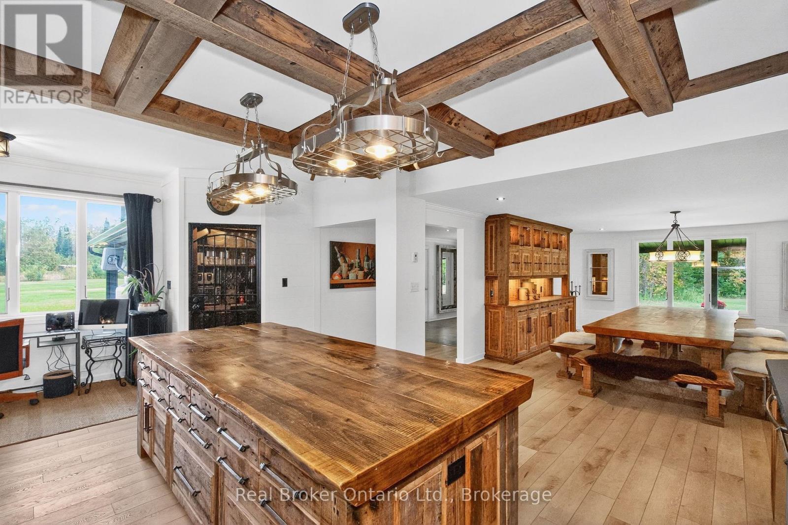 1076 Beaver Lane, Springwater, Ontario  L9X 0M1 - Photo 17 - S12812568