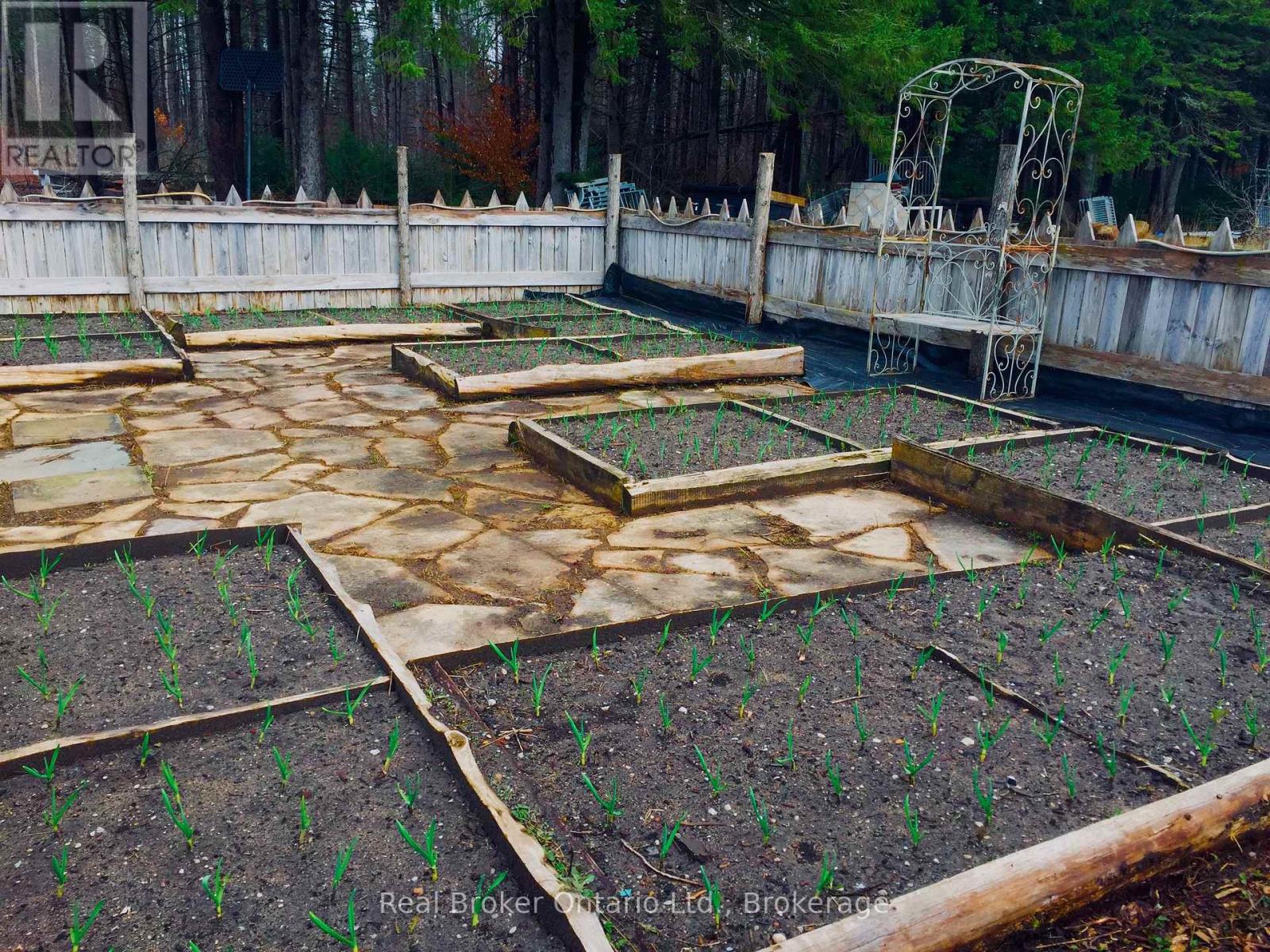 1076 Beaver Lane, Springwater, Ontario  L9X 0M1 - Photo 42 - S12812568