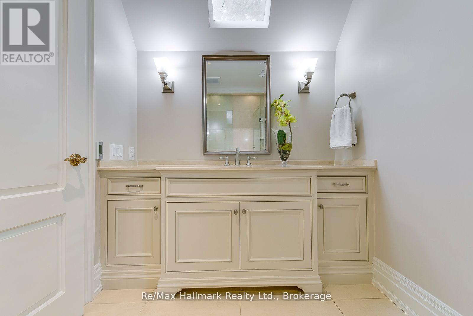 138 Dianne Avenue, Oakville, Ontario  L6J 4G9 - Photo 33 - W13021262