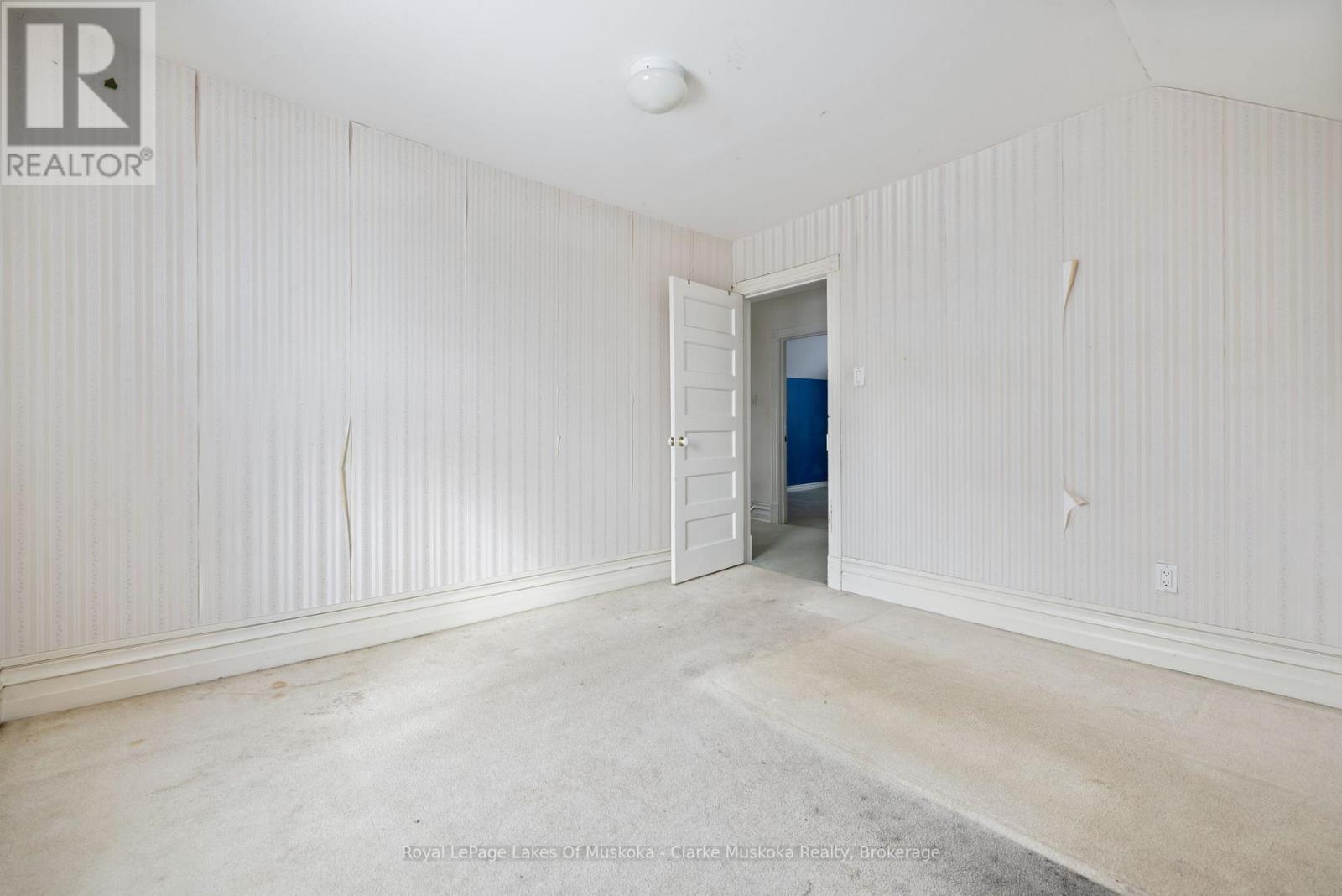 14 Glen Avenue, Parry Sound, Ontario  P2A 2B8 - Photo 25 - X12819532