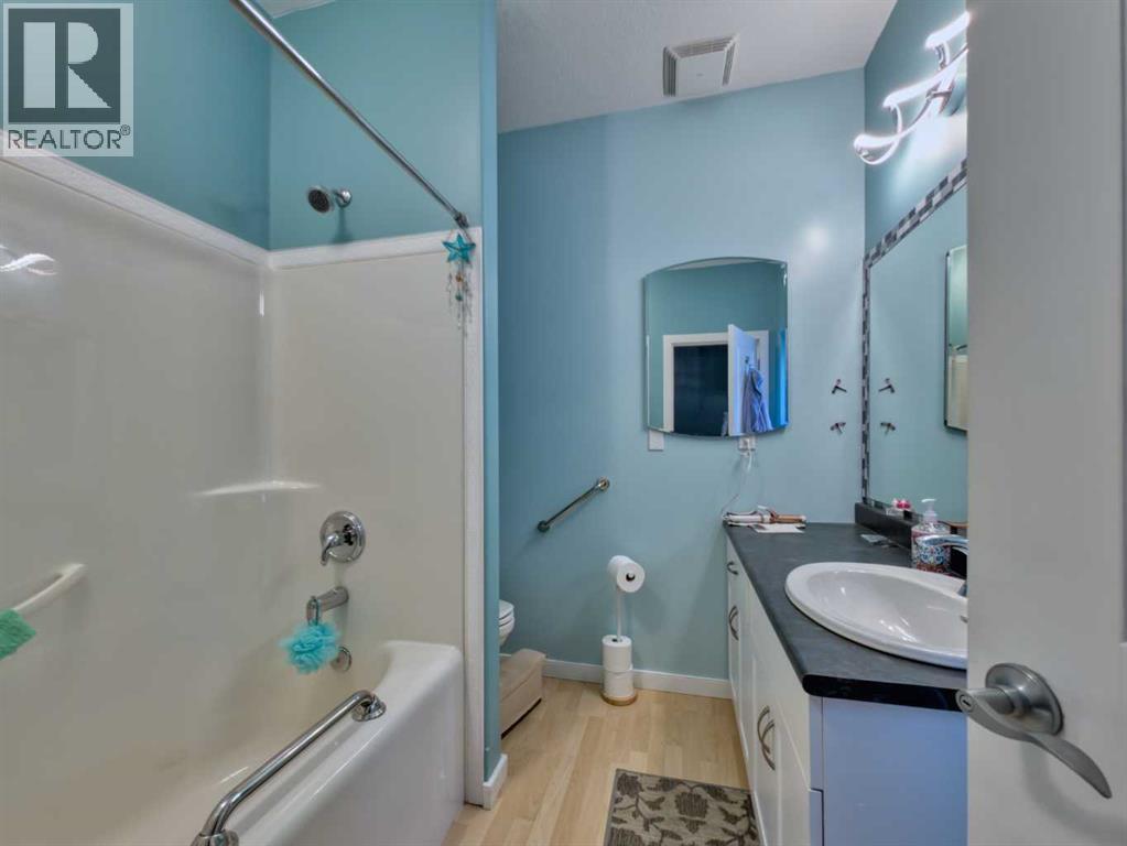 109 Adanac Rise, Hillcrest, Alberta  T0K 1C0 - Photo 24 - A2272106